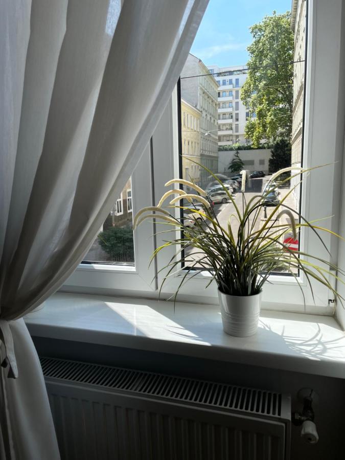 Cozy City Apartment Near City Center Vienna Exterior photo